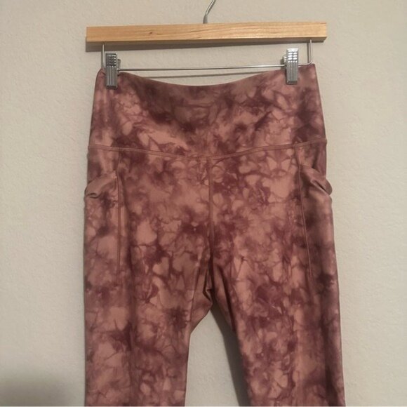 ATHLETA Salutation Stash II 7/8 Pocket Tight Medium Palermo Riptide - Picture 4 of 9